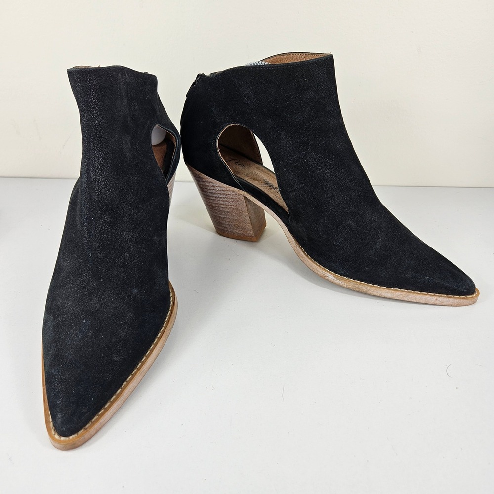 Free People Wilder Bootie Women 8.5 Black Suede Cutout Pointed Toe Ankle Boots